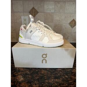 On Cloud The Roger Clubhouse Sz 6W/4.5M "Sand/Zest" Brand New Sneakers